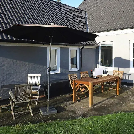 8 Person Holiday In Tranek R * Tranekær