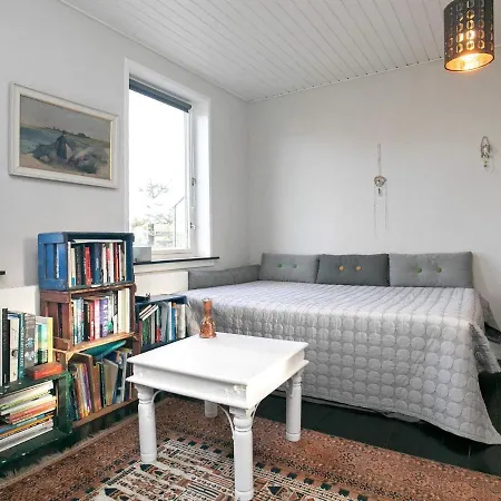 8 Person Holiday In Tranek R * Tranekær